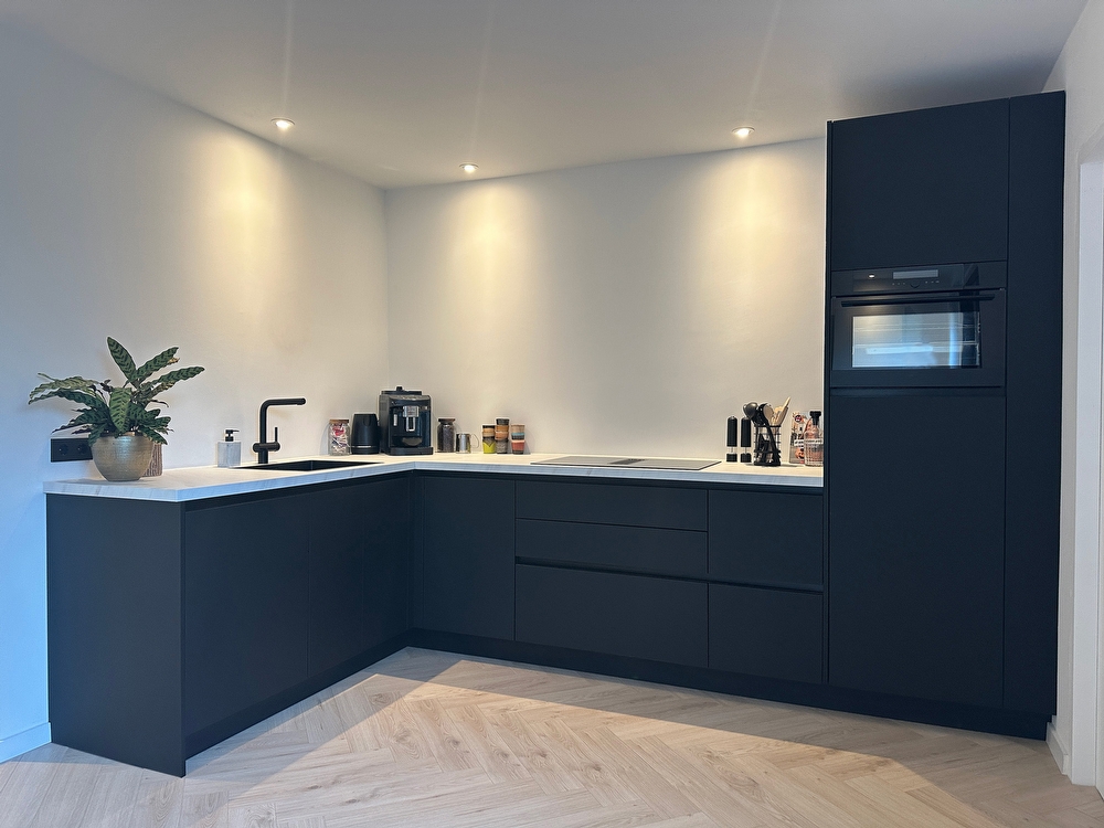 De keukenbouwer Joure - keuken-geplaatst-bobkeukenbouwer-in-Joure